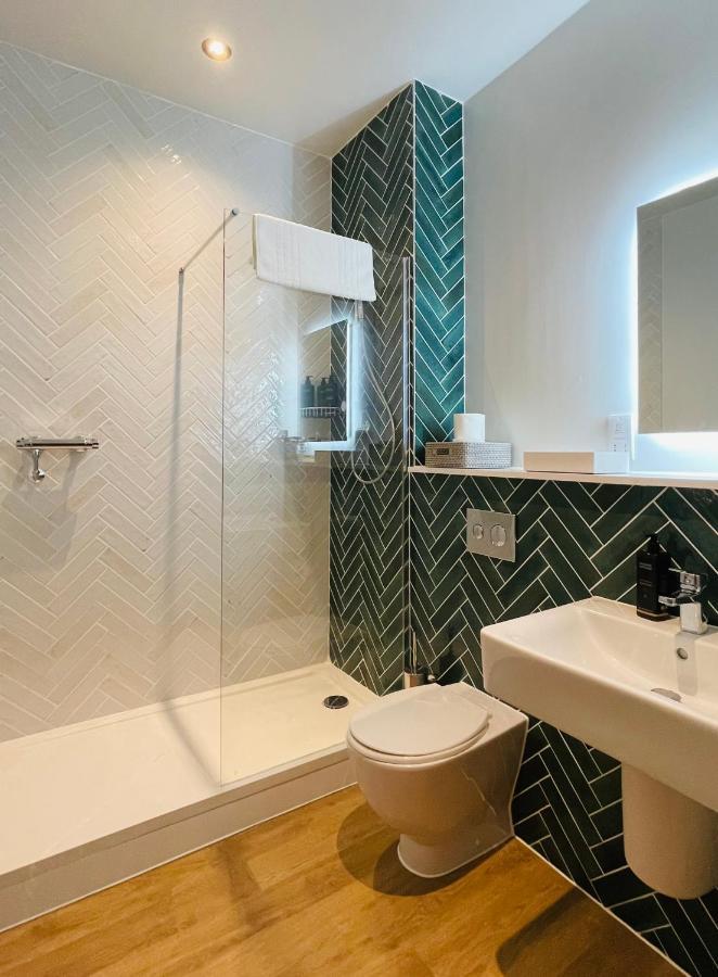 Rooms At Haslar Marina Gosport Bagian luar foto