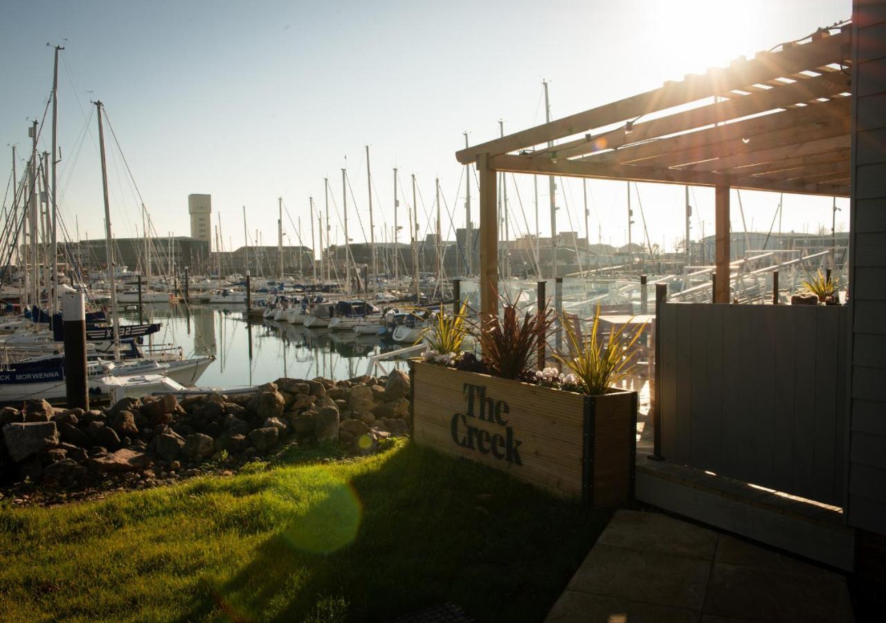 Rooms At Haslar Marina Gosport Bagian luar foto