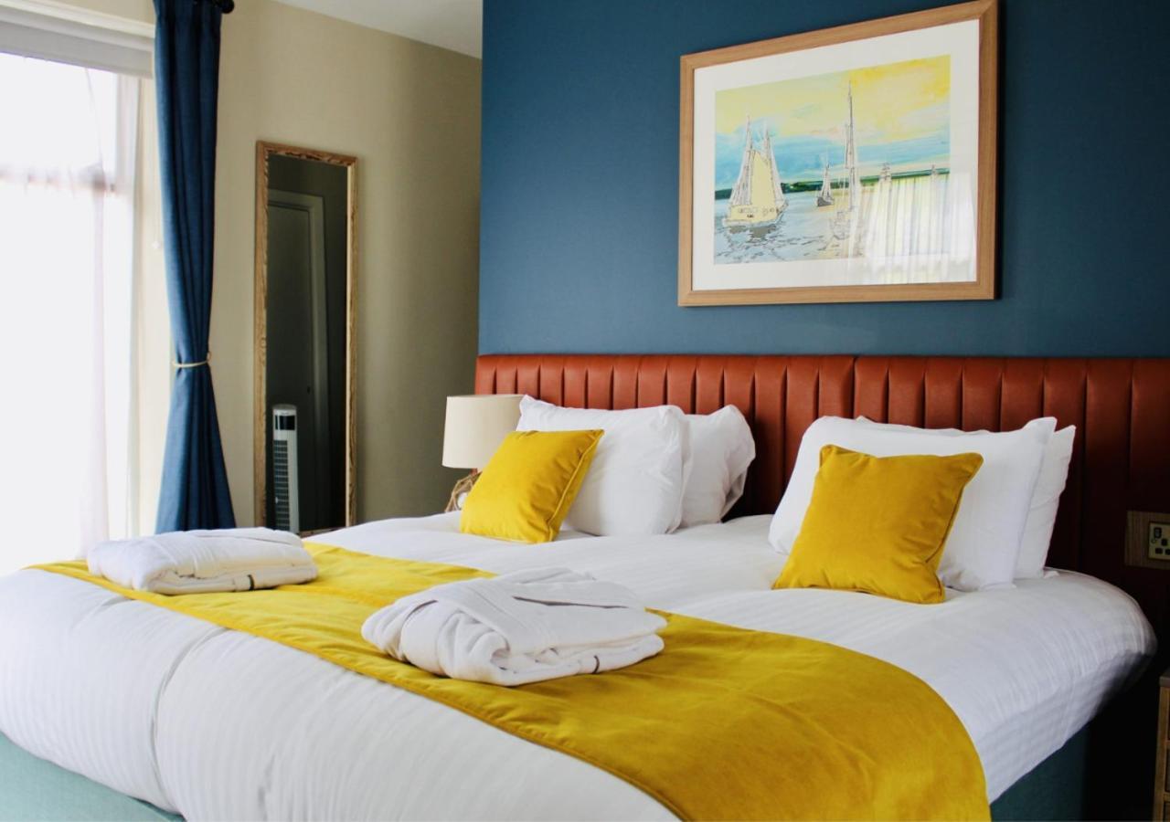 Rooms At Haslar Marina Gosport Bagian luar foto